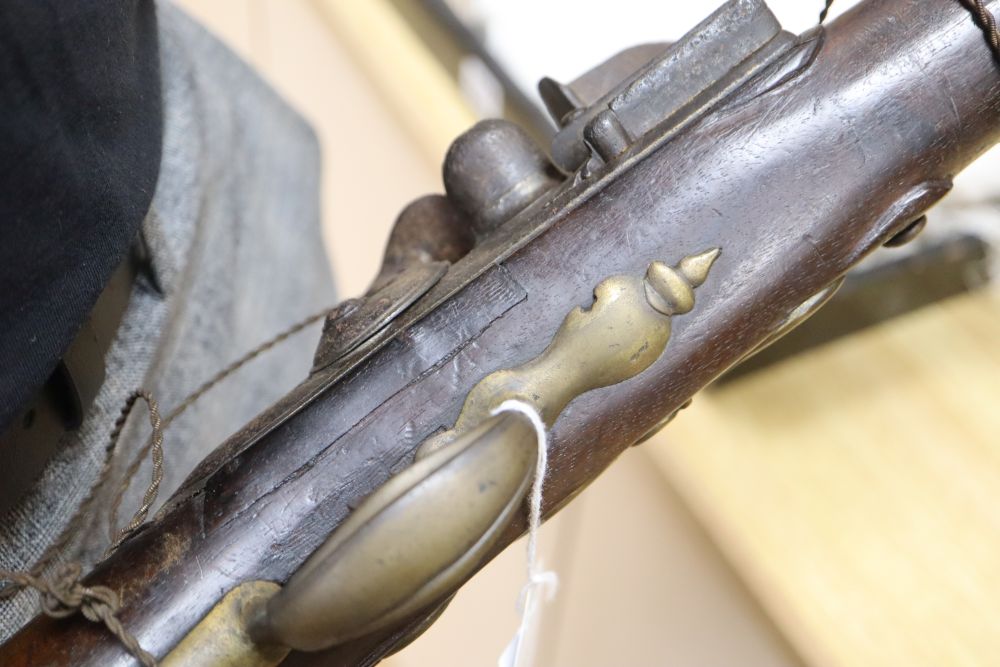 An 18th century flintlock blunderbuss, overall length 74cm